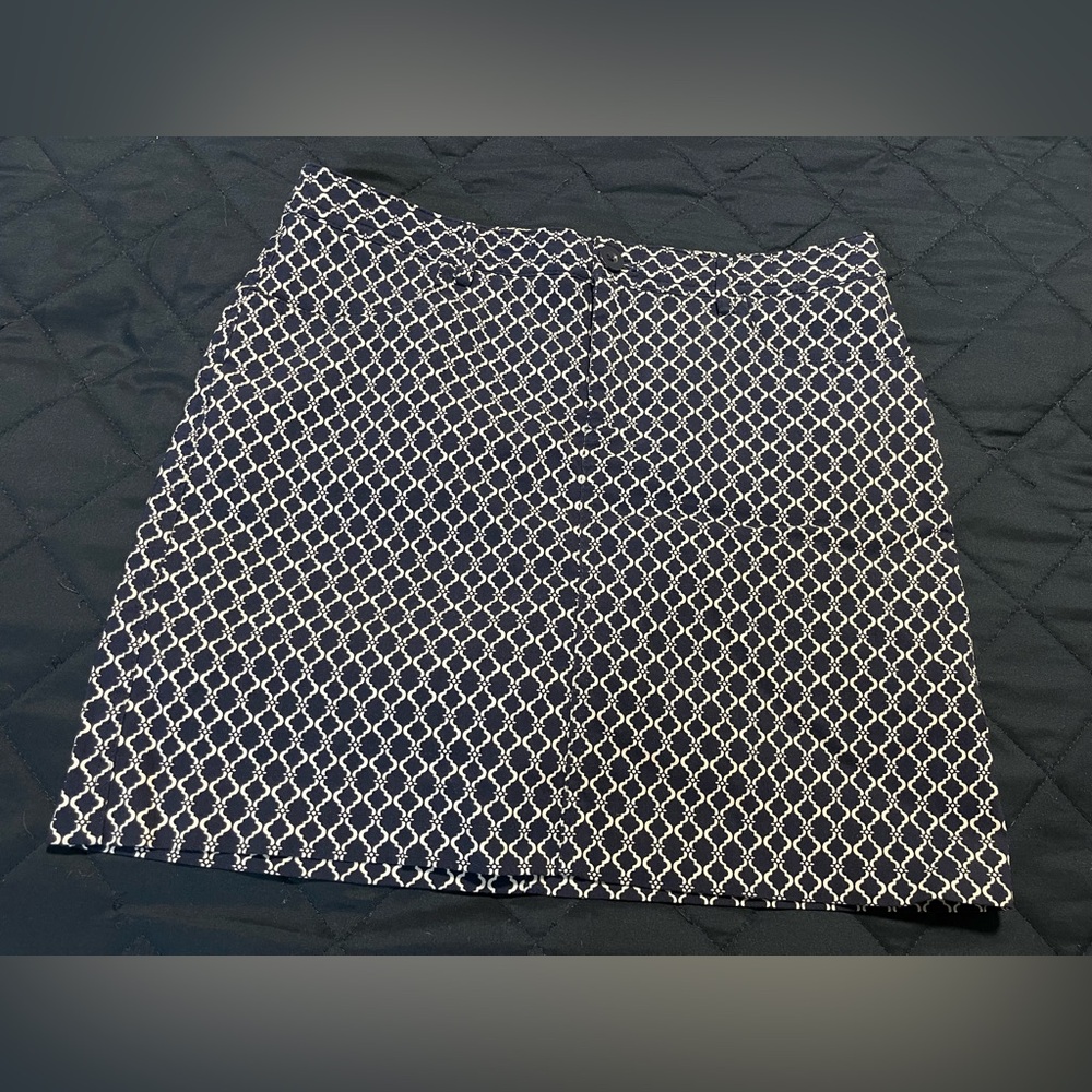 Women’s Mario Serrano printed skort.